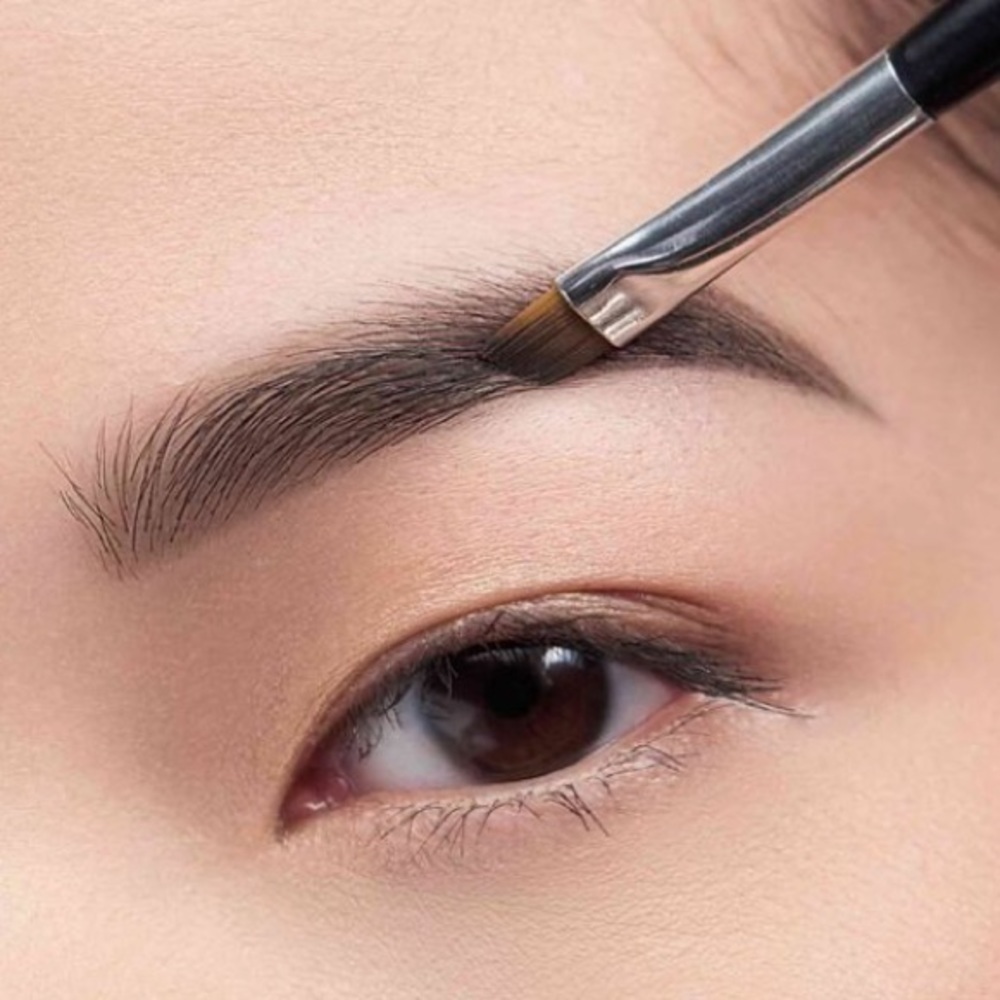 Anastasia Beverly Hills Dipbrow Pomade in Medium Brown & Dual-ended Angled Brush - Picture 5 of 6